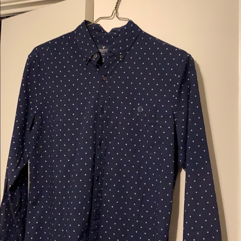 American Eagle long sleeve dotted navy shirt